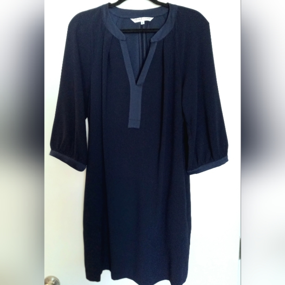 TRINA TURK Dark Navy PIPKIN Shift Dress with Split V-Neck Size Large